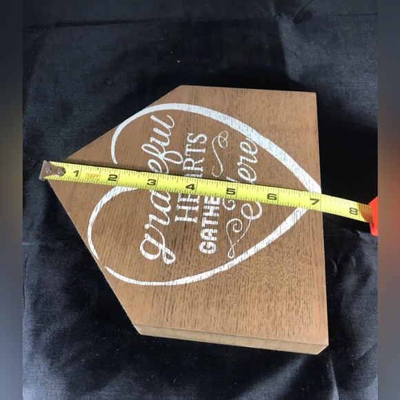 Grateful Hearts Gather Here Inspirational Hanging Wall Home Decor 7 x 7 Inches - Picture 5 of 8